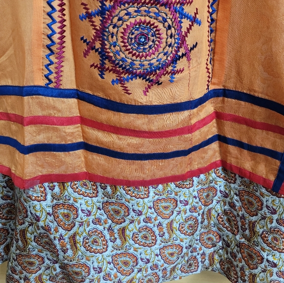 Lengha Style Anarkali Kurta - Picture 4 of 9